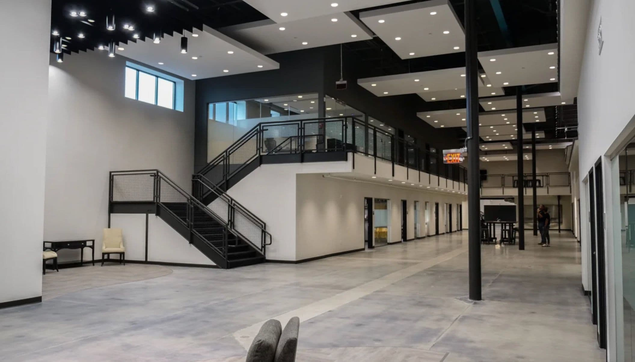 Project Innovative Office Workspace with Comfort Living Developments image